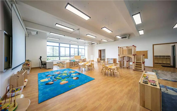 嘉德圣玛丽森林城市国际学校视野广阔的海景教室